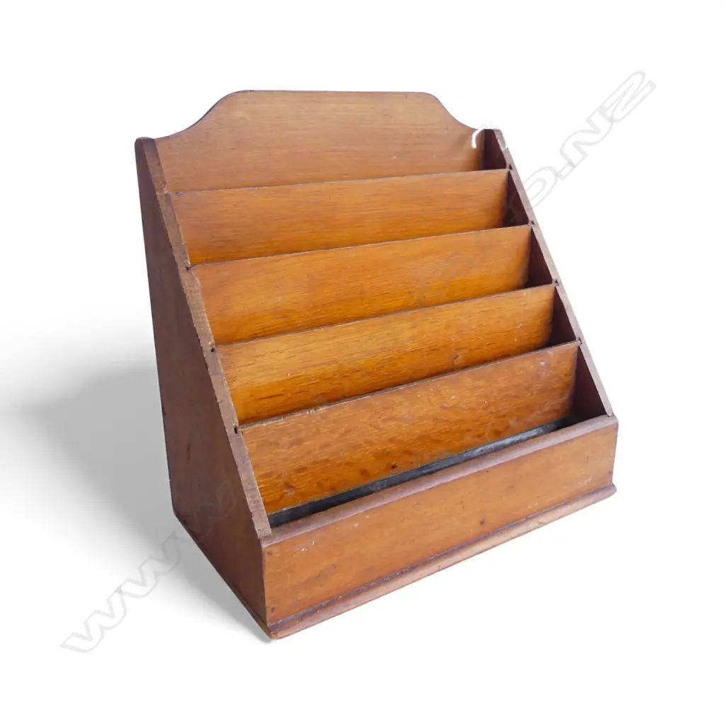 WOODEN LETTER RACK 255x145x255mm Image 1++