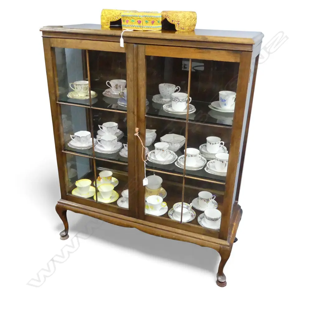 MAHOGANY CHINA CABINET 975x380x1135mm        Image 1++