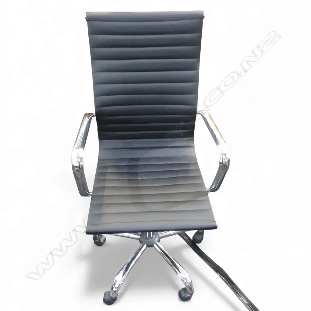 EAMES STYLE OFFICE CHAIR  Image 1++