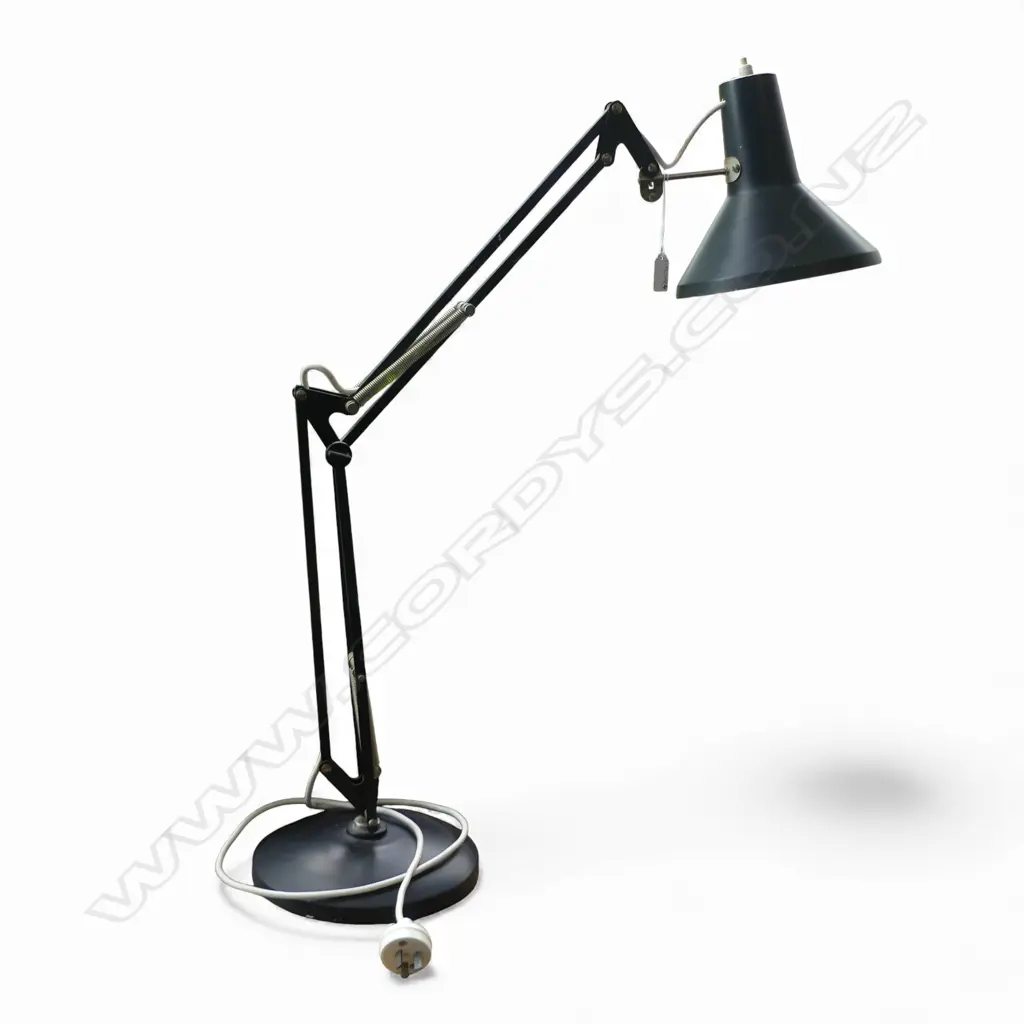 BLACK METAL ANGLEPOISE STYLE LAMP Image 1++
