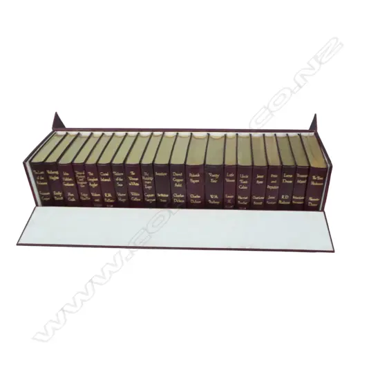 GORDON CLASSIC LIBRARY, 20 BOOK SET, BOXED W.460mm