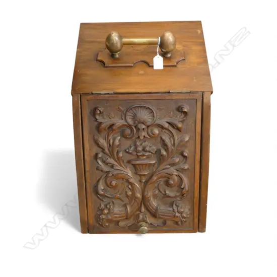 VICTORIAN CARVED WOODEN COAL SKUTTLE 355x520x415mm