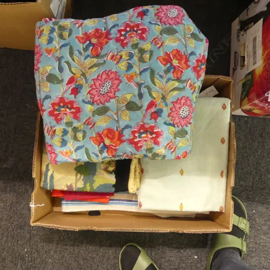 ASST. VINTAGE LINEN, TABLECLOTHS ETC & MODERN SQUARE QUILT