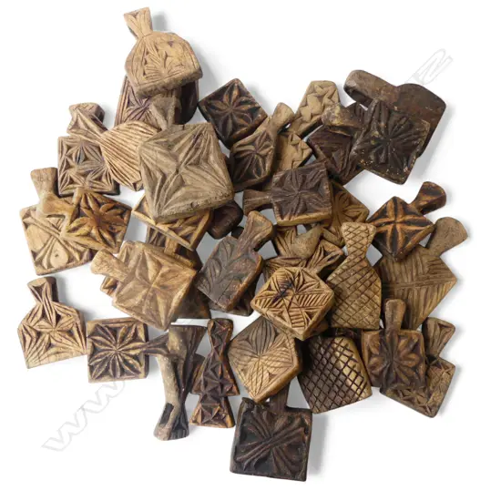 ASST. AFGHANI CARVED WOODEN SHEEP TAGS H.120mm