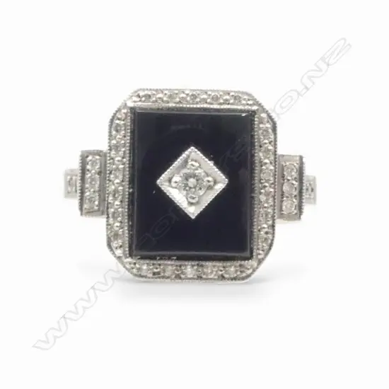 9CT WHITE GOLD DIAMOND & ONYX ART DECO STYLE RING (valuation) SIZE J1/2