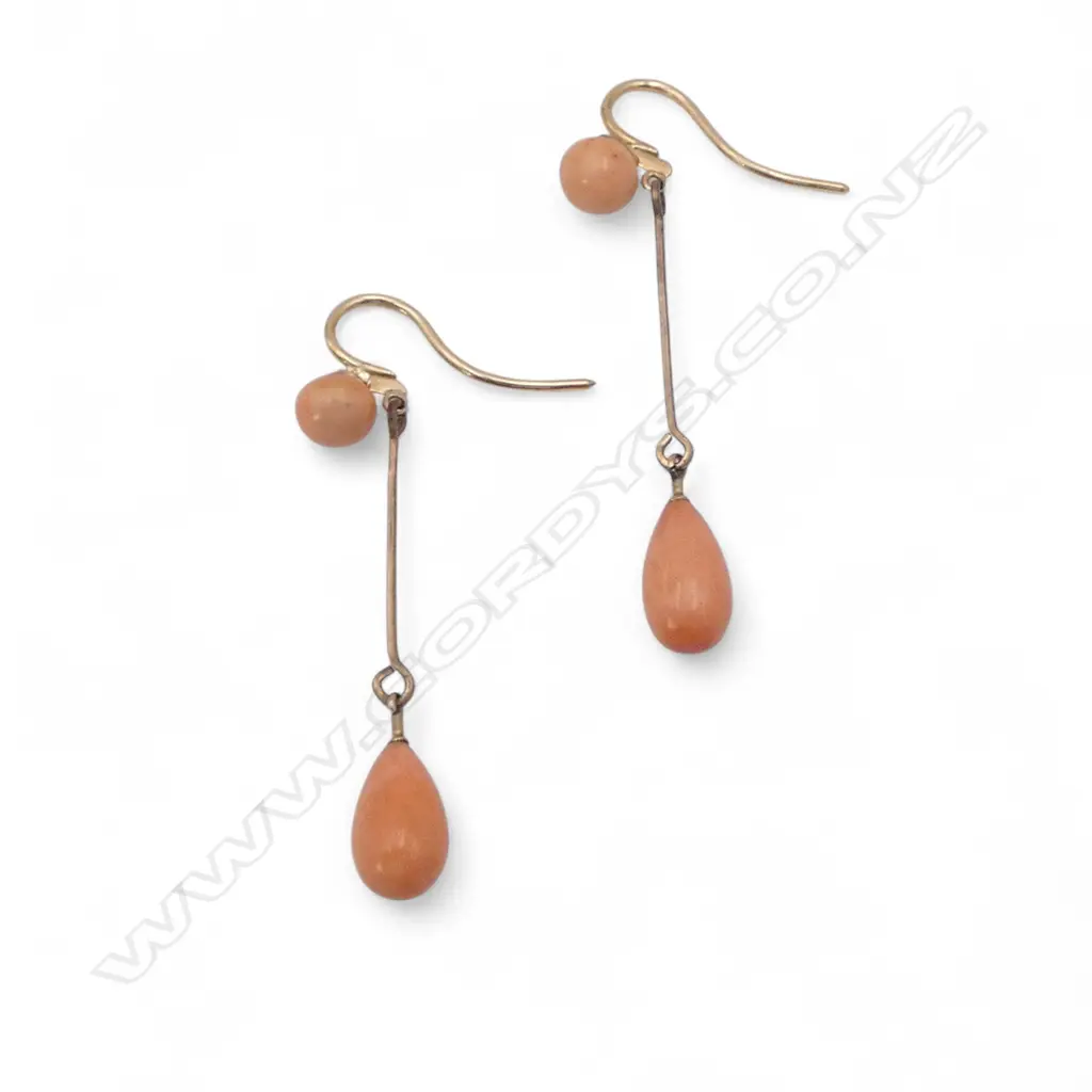 Vintage 9ct gold and coral drop earrings 3.15gms Image 1++