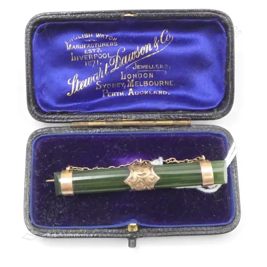 COLONIAL 9ct GOLD & POUNAMU BAR BROOCH