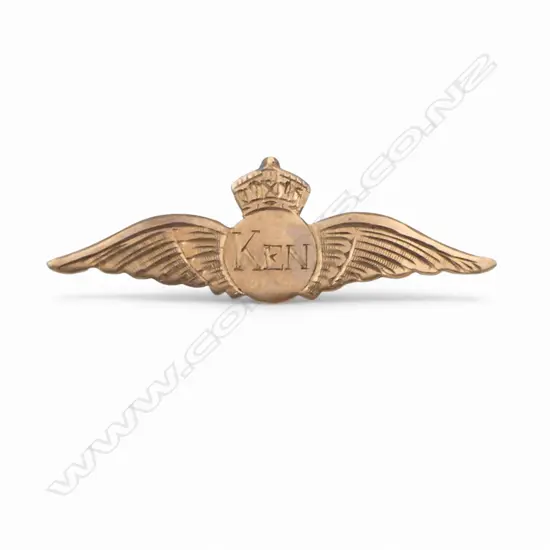 9ct GOLD WWII SWEET HEART WINGS PIN engraved 'KEN' 2gms