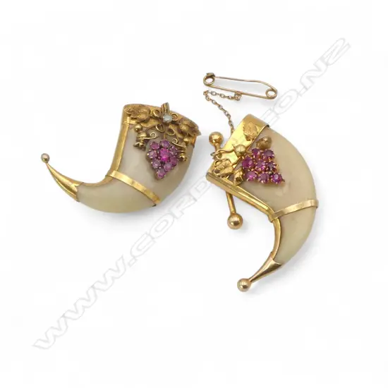 c.1900 pair 15ct gold ruby ? set big cat double claw brooch 15.6gms