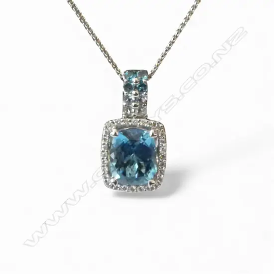 14ct WHT GOLD & TOPAZ HALO PENDANT on 14ct CHAIN, 5.20gm, valuation