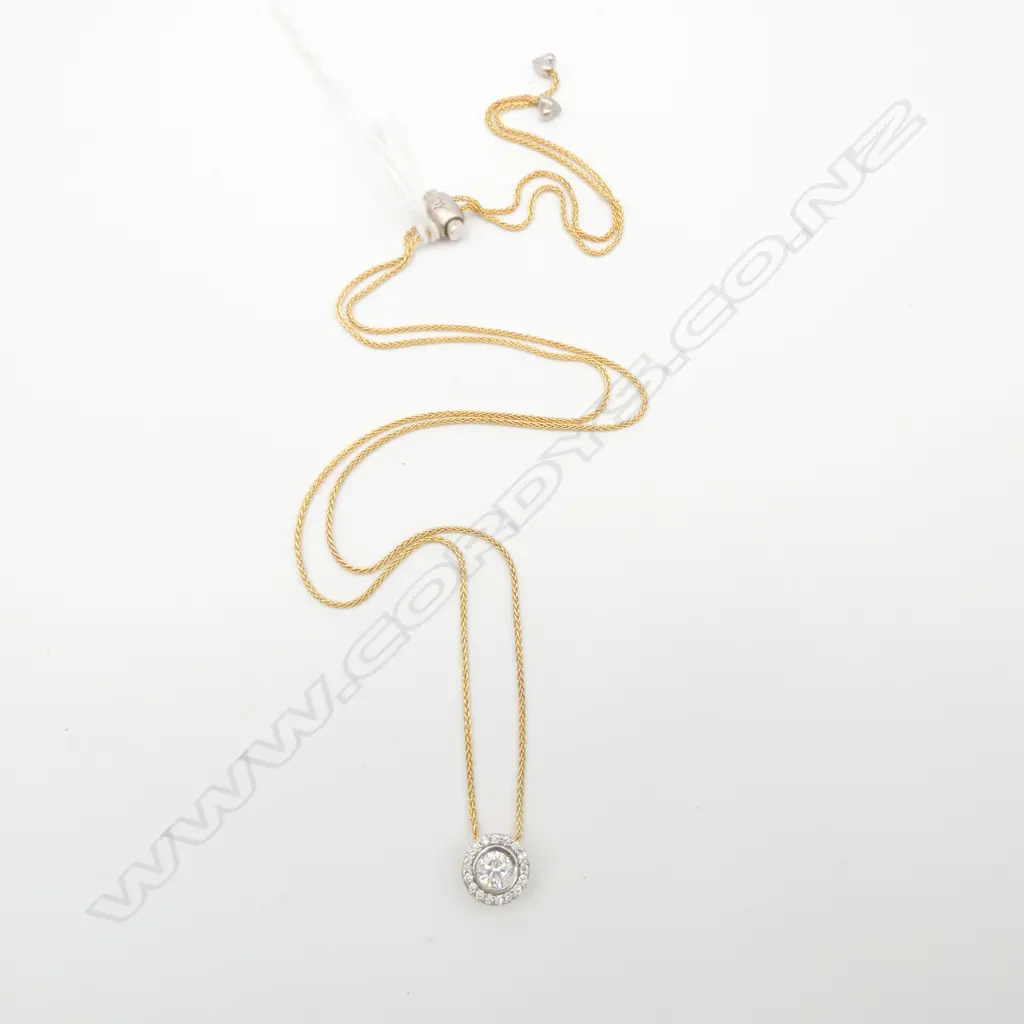 Designer 0.45ct DIAMOND SOLITAIRE PENDANT w diamond halo surround on 18ct GOLD CHAIN. Push button length adjust.8.2gms Image 1++