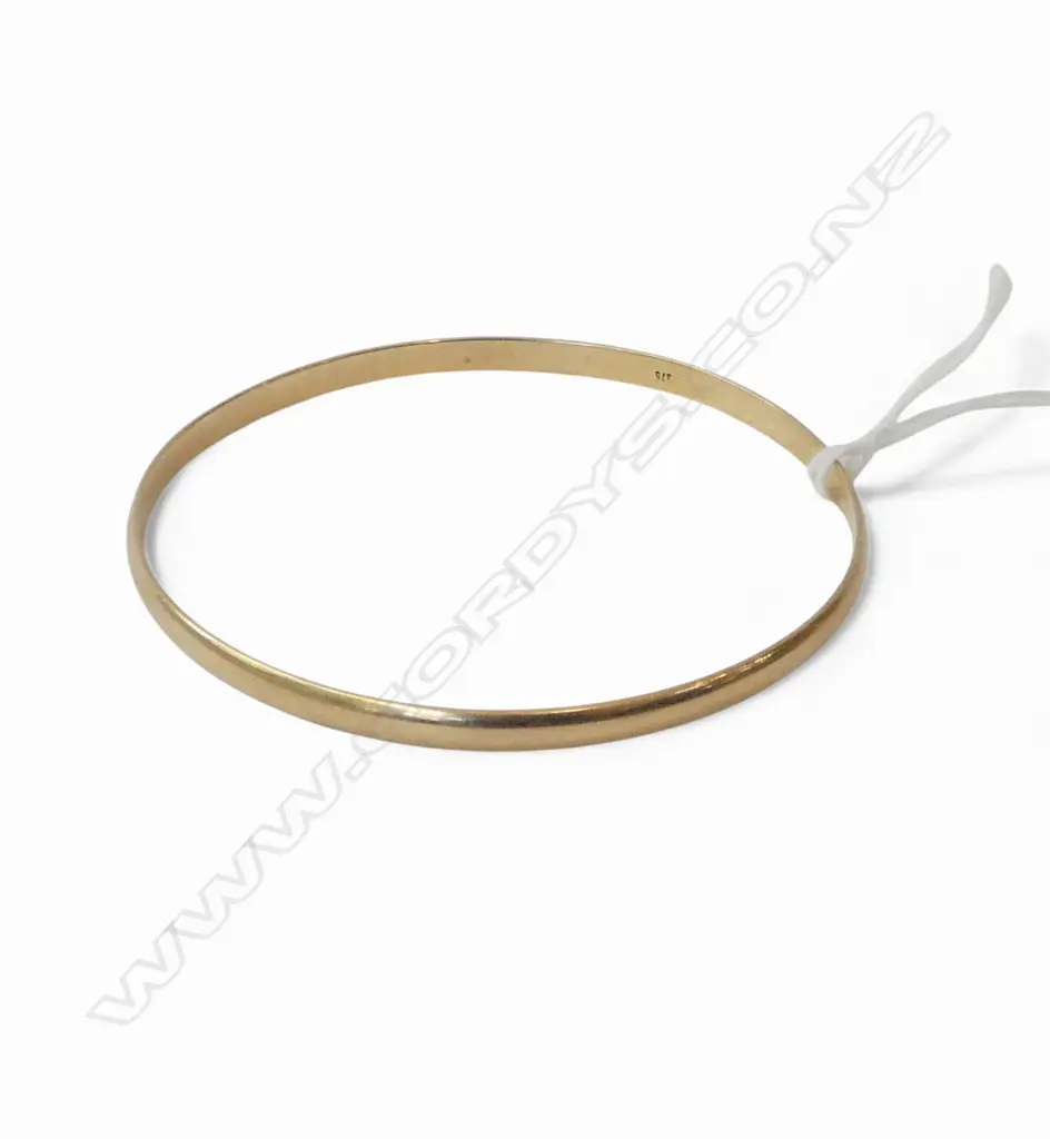 9CT BANGLE, 65mm int. dia. 10.5gms Image 1++