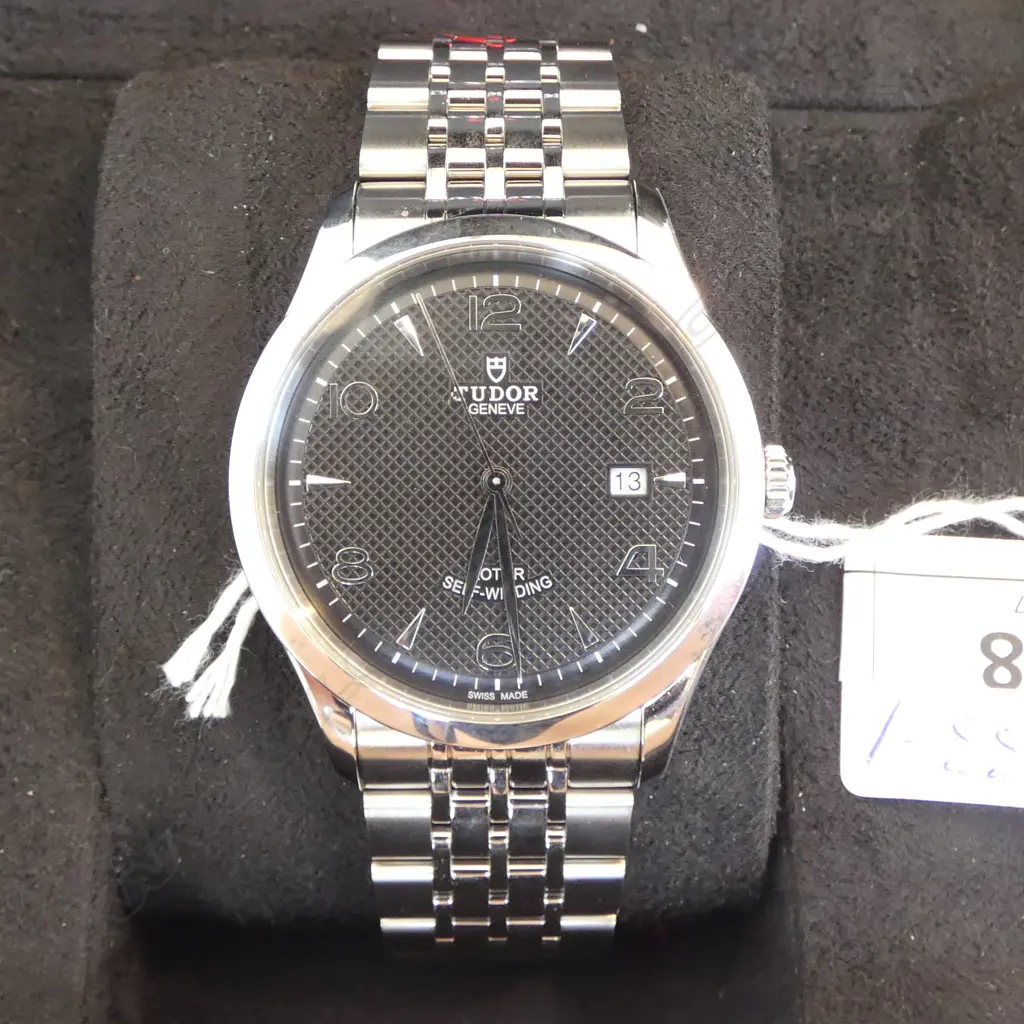MODERN GENT'S TUDOR '1926' WRISTWATCH '91650' 41mm case diameter. As new in box. Purchased '11.09.2025'  Image 1++