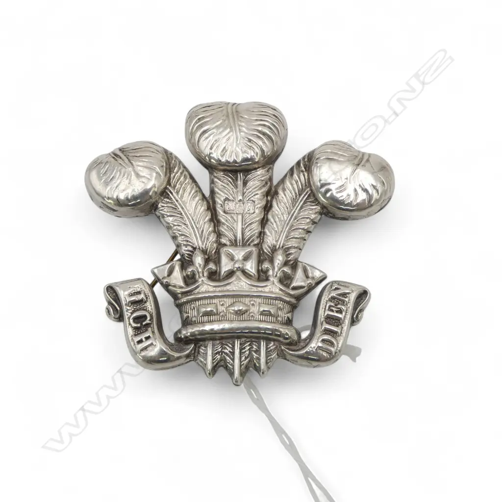 Impressive large Prince of Wales Heavy brooch stg silver hallmarked London 1875. By... 30gms REPAIRS Image 1++