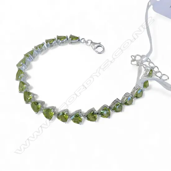 SILVER & PERIDOT BRACELET