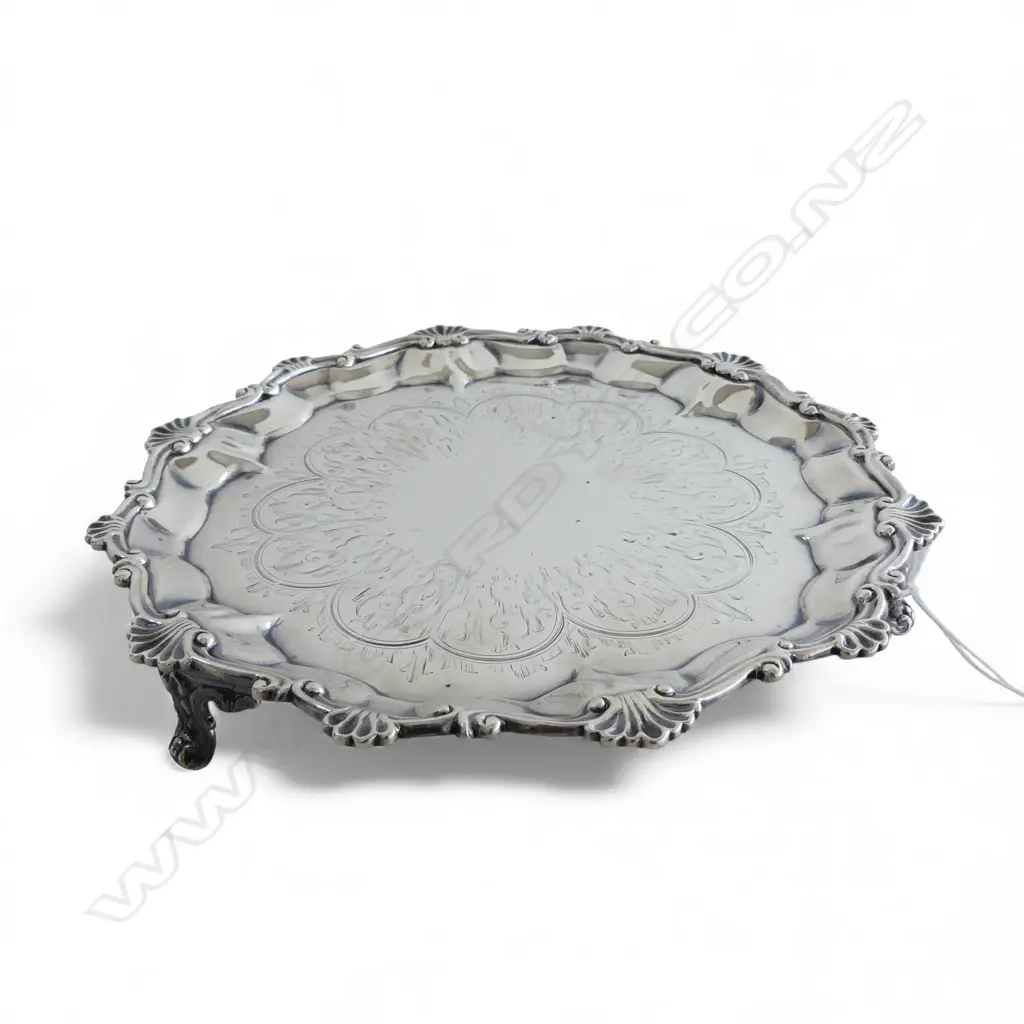 VICTORIAN STG SILVER ORNATE SCALLOP SALVER, LONDON 1859, 299gms Image 1++