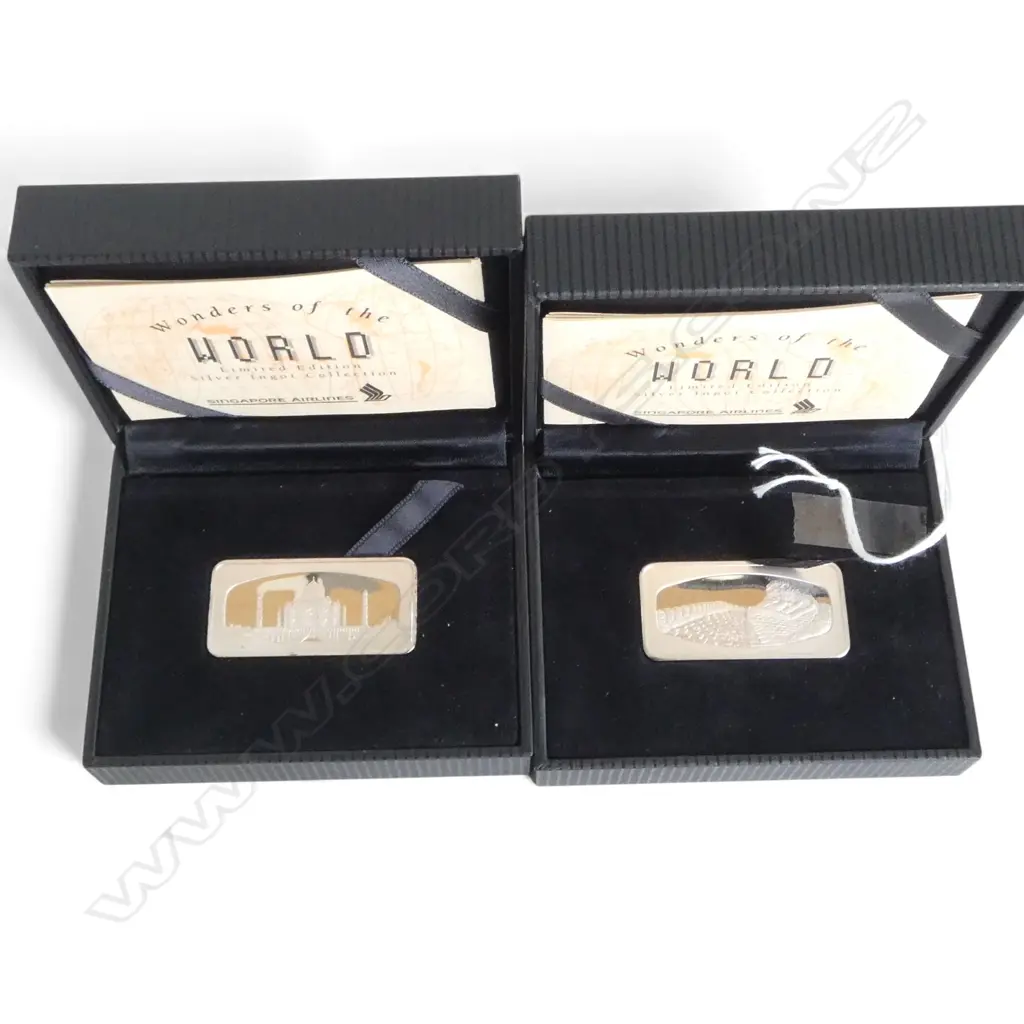 2 SINGAPORE AIRLINES WONDERS OF THE WORLD 'GREAT WALL OF CHINA' & 'TAJ MAHAL' .800 SILVER INGOTS 50.71gms Image 1++