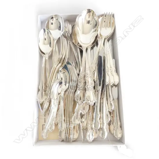 8 PL SETTING 1847 ROGERS BROS 'REFLECTION' SILVER PLATED CUTLERY + 6 TEASPOONS & SERVERS, unused condition