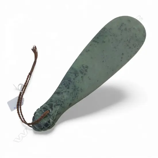 CONTEMPORARY MERE OF MARBLED INANGA VARIETY POUNAMU L.350mm carved by an unknown Rotorua artist