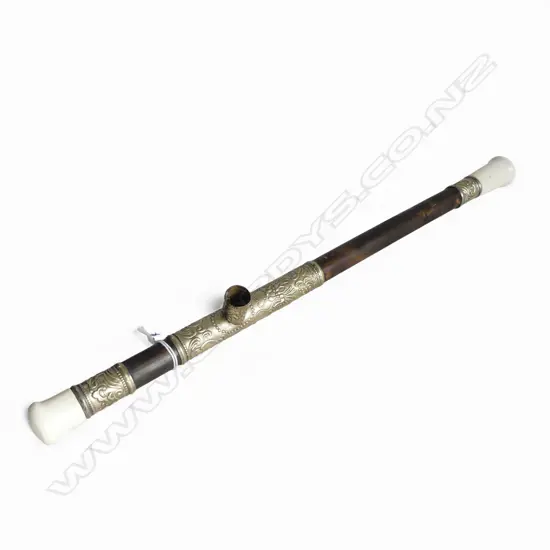 CHINESE BONE + WOOD + WHITE METAL PIPE L.470mm