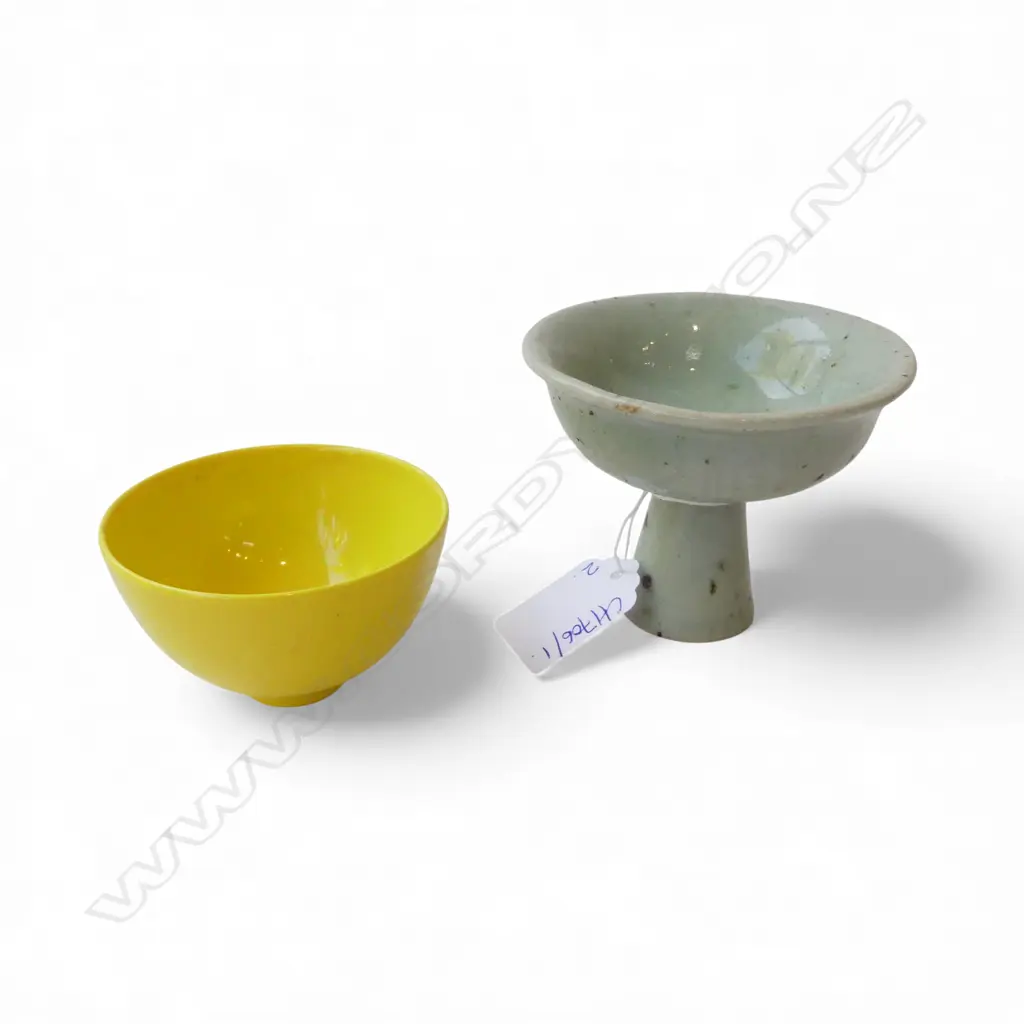ORIENTAL YELLOW CUP (HAIRLINE) & CELADON GLAZED STEM CUP H.70mm Image 1++