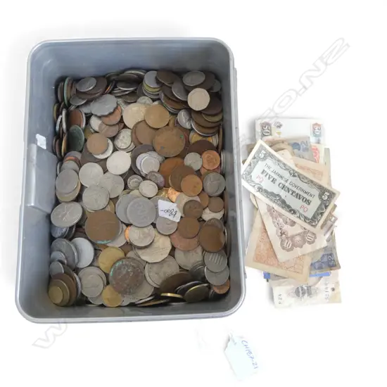 ASST. WORLD COINS & BANKNOTES