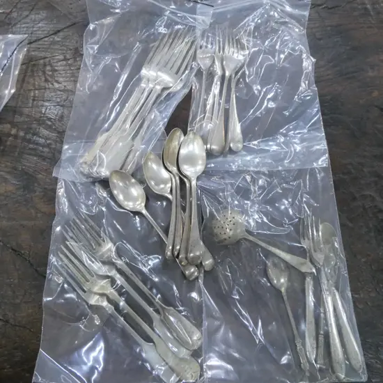 ASST VINTAGE SILVER PLATE CUTLERY