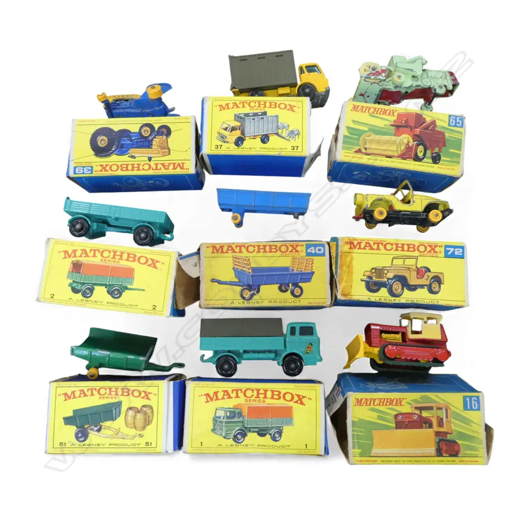 9 MATCHBOX MODEL CARS, BOXED Image 1++
