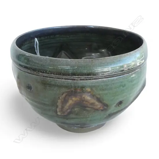 DENIS O'CONNOR N.Z. STUDIO POTTERY BOWL Dia.200mm