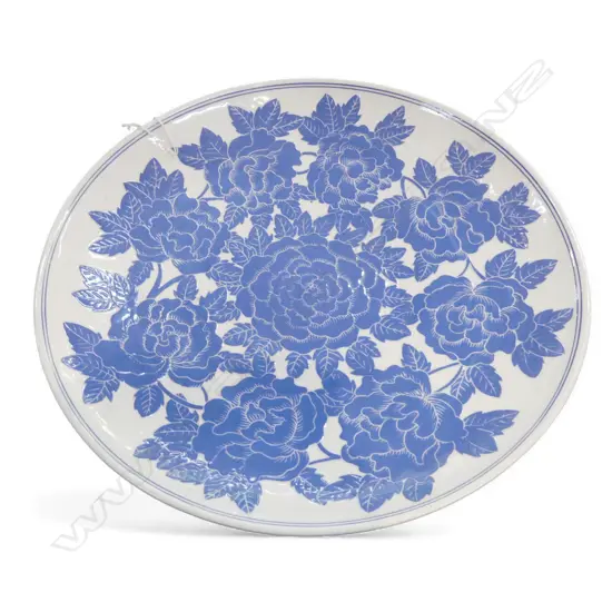 KEUM SUN LEE PORCELAIN CHARGER PALE BLUE FLORAL DESIGN, Dia.370mm