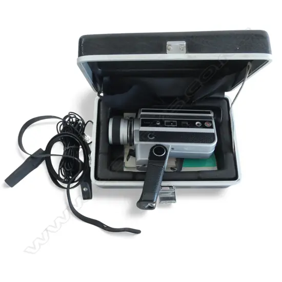 VINTAGE YASHICA SUPER-40K FILM CAMERA cased 