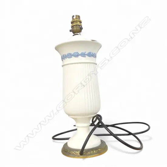 VINTAGE WEDGWOOD CREAM TABLE LAMP H390MM