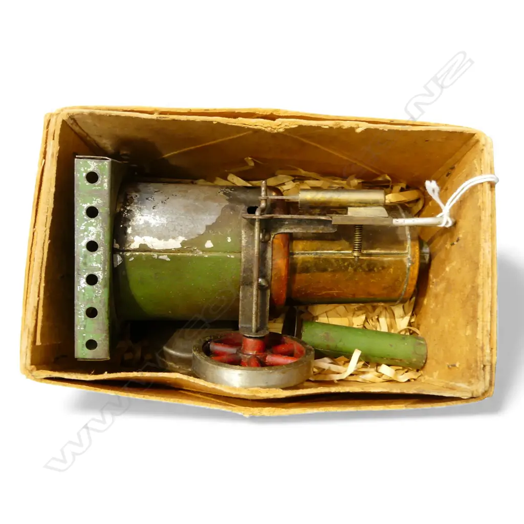 VINTAGE BOXED 'CRANKO' No.10 VERTOCA; STEAM ENGINE H.155mm Image 1++