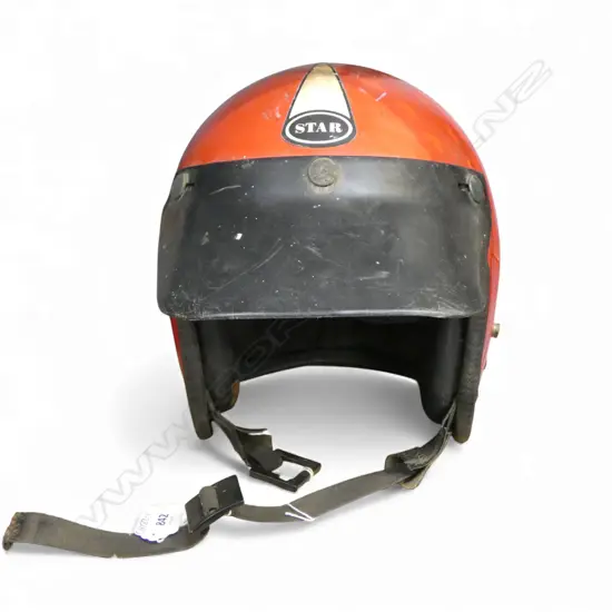 VINTAGE 'STAR' MOTORBIKE HELMET