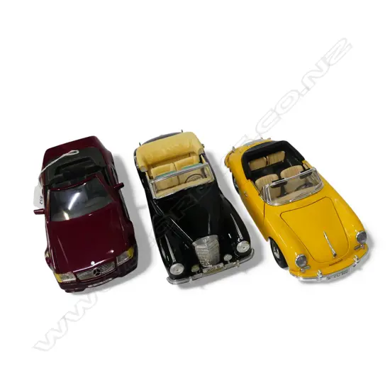  THREE 1:18 DIE CAST CARS; TWO MERCEDES + PORSCHE 