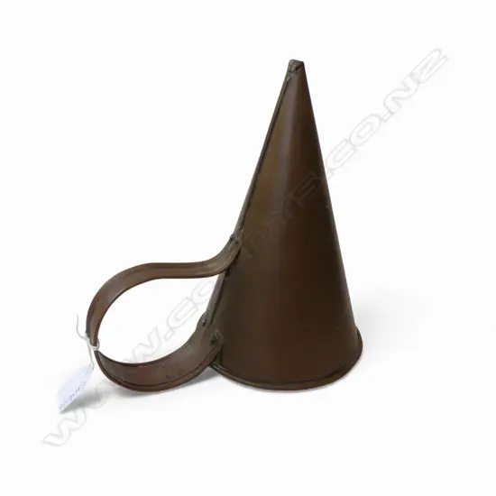 COPPER HANDLED CONE H.210mm