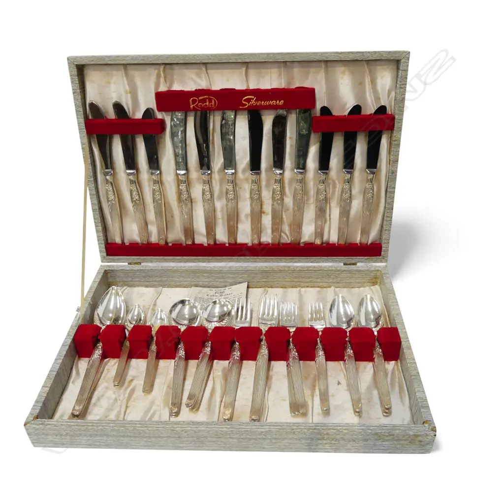 RODD 'CHATEAU' EP CUTLERY CANTEEN Image 1++