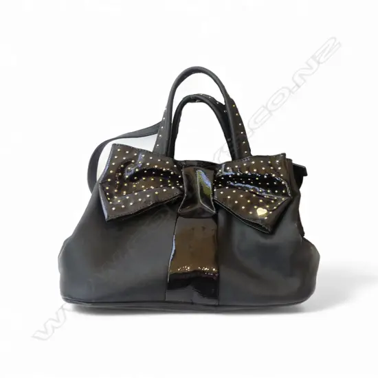 BETSEY JOHNSON CROSSBODY BAG/ HANDBAG 340mm X 240 mm FAULTS