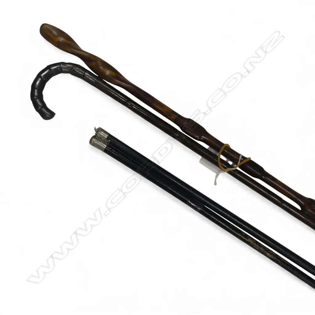 2 VINTAGE WALKING STICKS (1 S/SILVER TOPPED) & 2 SWAGGER STICKS, Longest: 870mm Image 1++