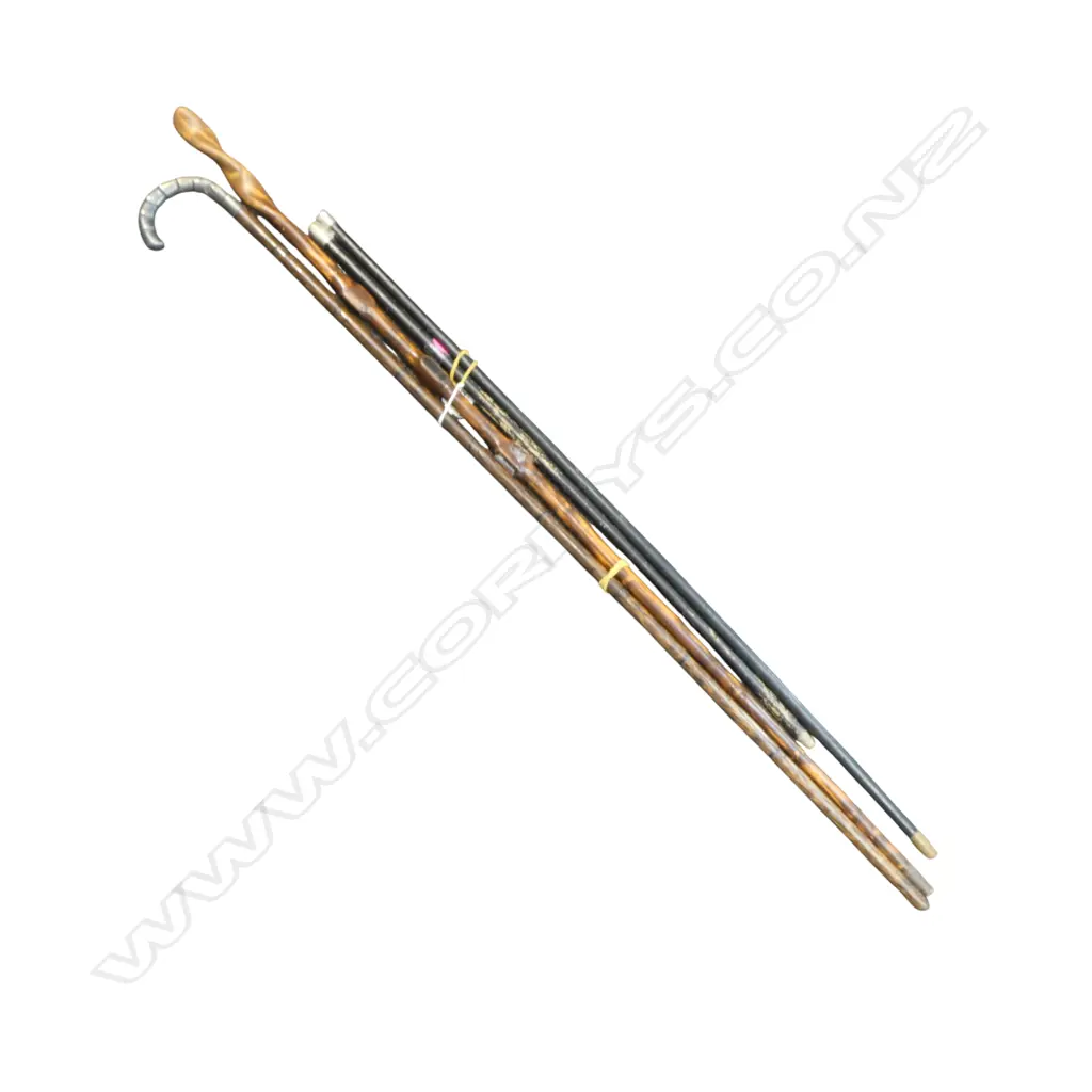 2 VINTAGE WALKING STICKS (1 S/SILVER TOPPED) & 2 SWAGGER STICKS, Longest: 870mm Image 1++