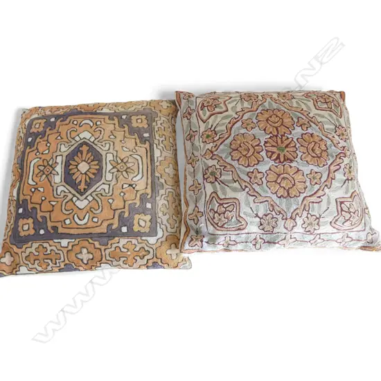 2 HAND EMBROIDED CUSHIONS L370MM