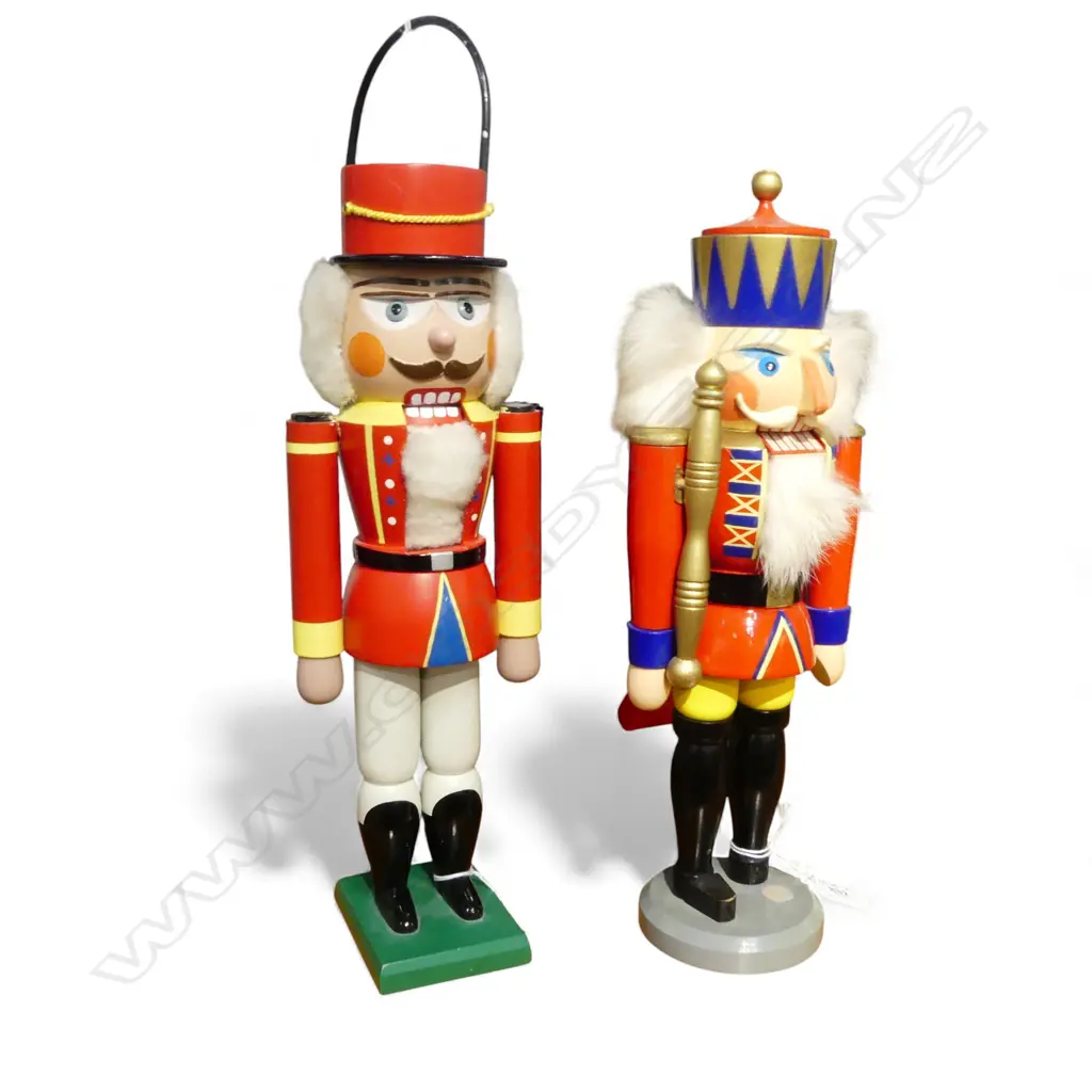 2 VINTAGE GDR NUTCRACKERS H.340mm one foot missing Image 1++