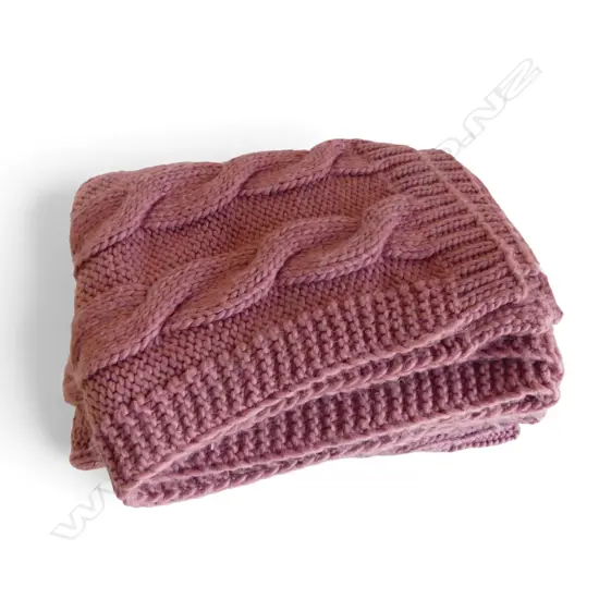 PINK WOOL THROW 