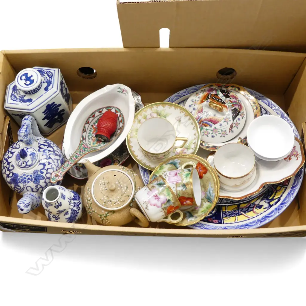 BOX OF MIXED ORIENTAL CHINA TEAPOTS TEA CADDY H150MM  CSS ETC Image 1++
