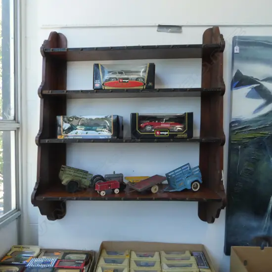 WALL MOUNTED MAHOGANY BOOKCASE 915x270x1100mm