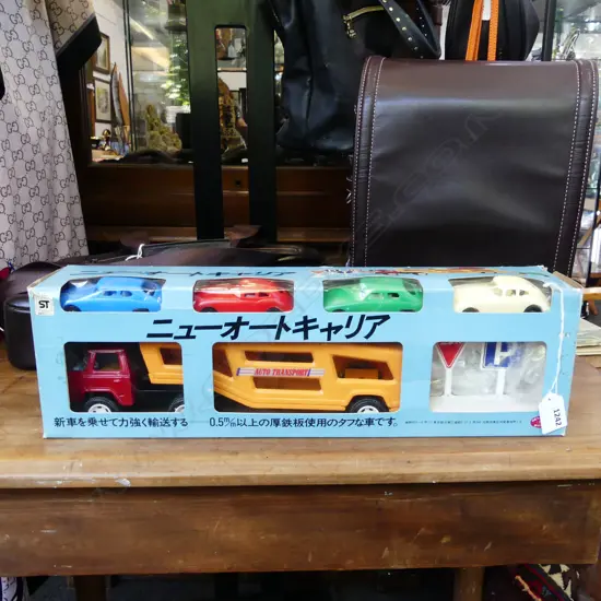 VINTAGE BOXED JAPANESE TONKA SET