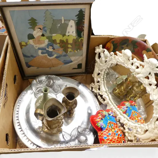 BOX LOT PLATTERS FELT PICTURE CAST METAL MIRROR H320MM BRASS TOBYS ETC