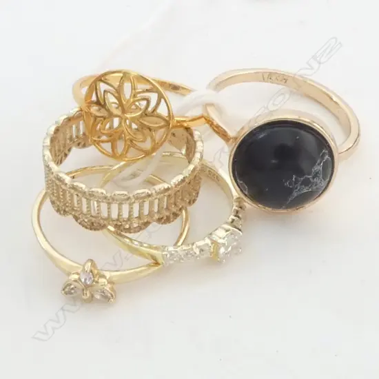 5 STG SILVER GILT RINGS