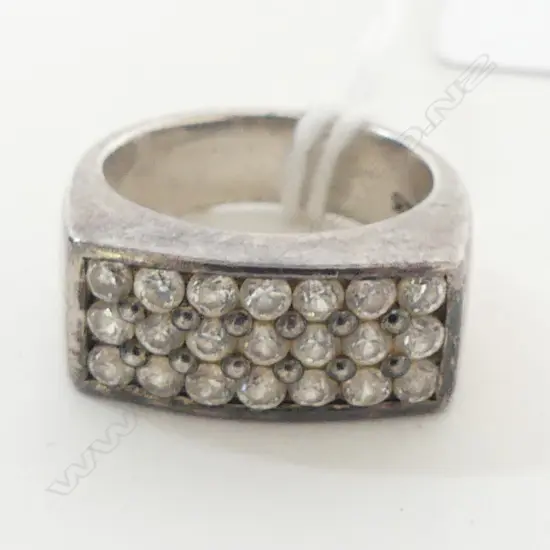 STG SILVER & BEAD SET CZ RING size O