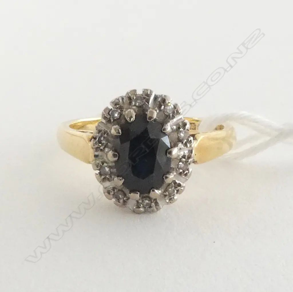 18ct YELLOW GOLD SAPPHIRE & DIAMOND CLUSTER RING 4.26gms SIZE J Image 1++